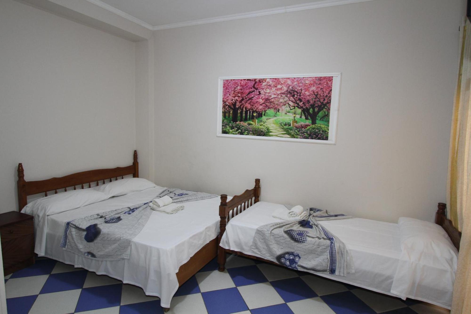 Kompleksi Eli Guest House Durres Exterior photo