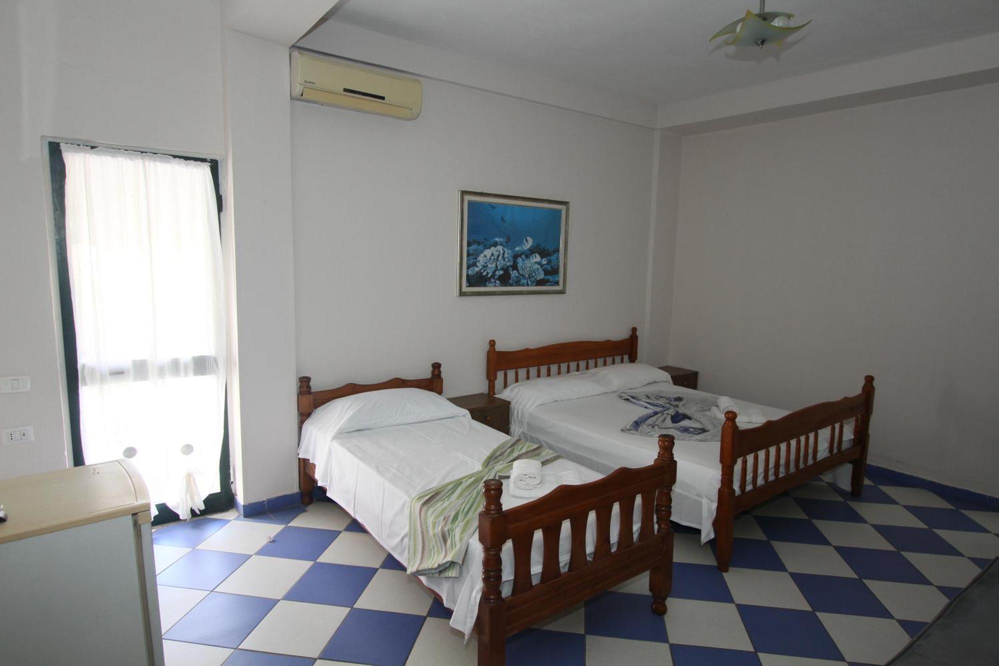 Kompleksi Eli Guest House Durres Exterior photo