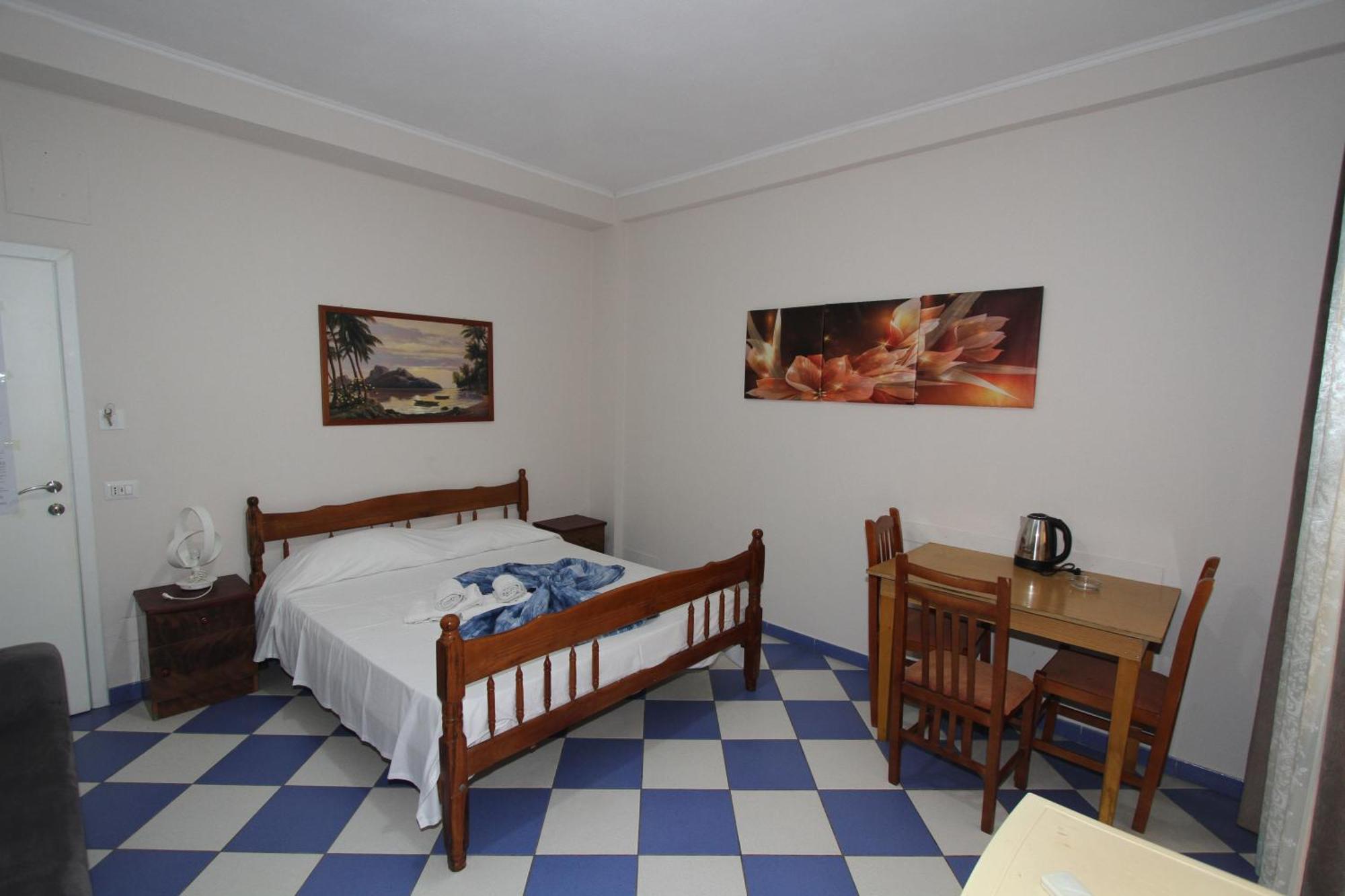 Kompleksi Eli Guest House Durres Exterior photo